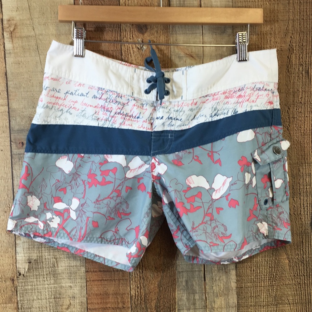 Oakley Board Shorts Womens 8 White Blue Floral Swim Bottom Summer